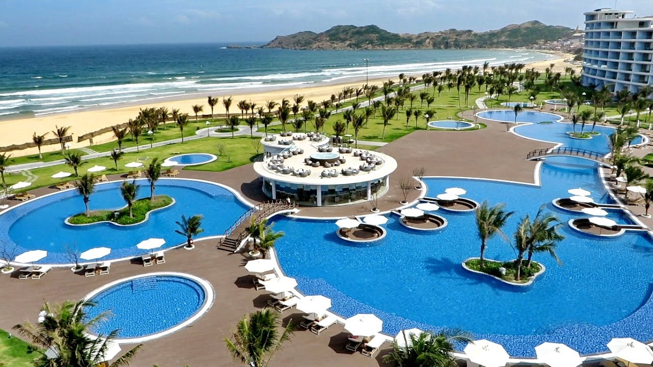 Tập đoàn FLC chuẩn bị khánh thành khách sạn lớn bậc nhất Việt Nam tại Quy Nhơn